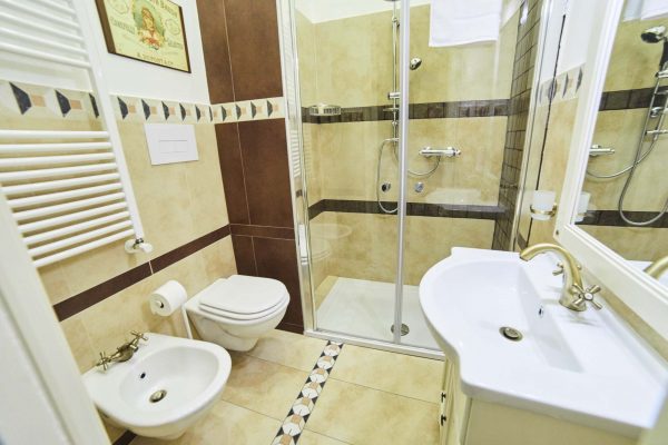 vintage apartment 6